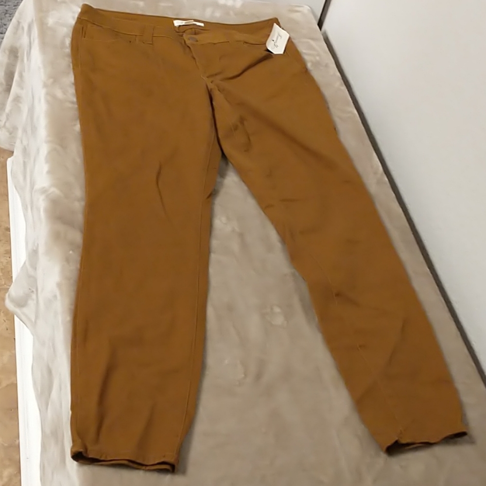 NWT Forever 21 Jeans - Picture 2 of 4